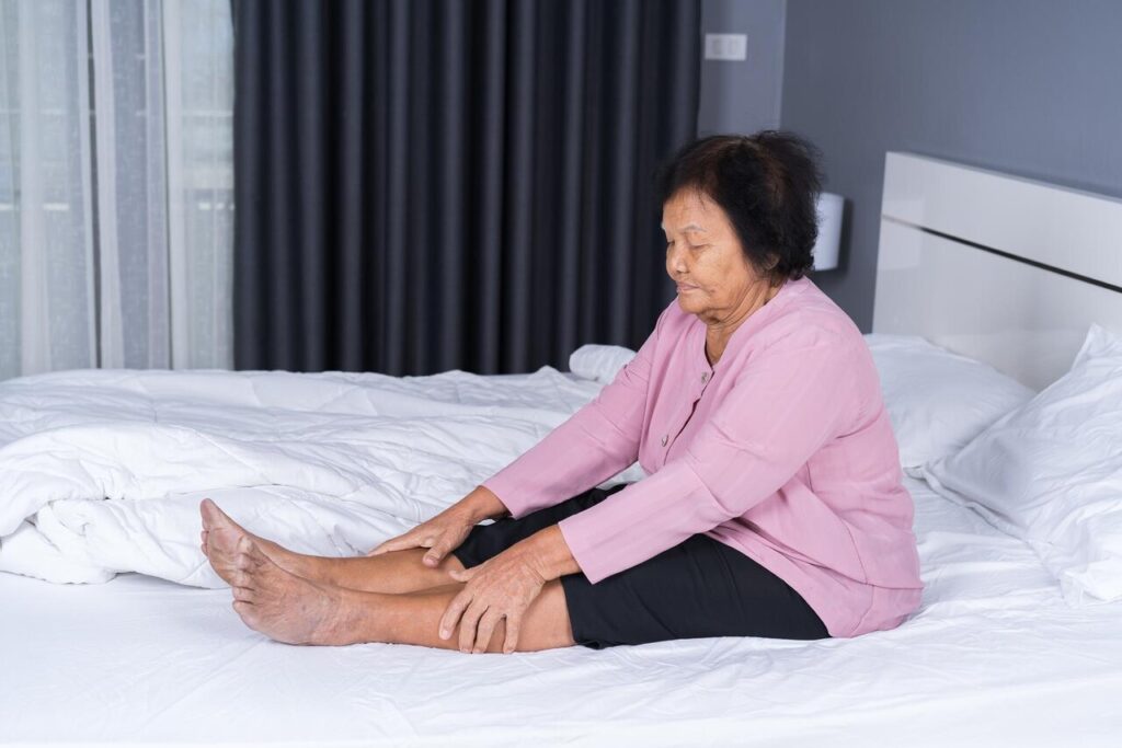 senior avec problème veineux